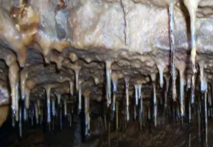 Die Tanella Höhle