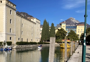 Wie viel kostet die Rundfahrt um den See?