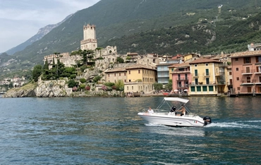 Feuerwerk und Bootstouren am Gardasee