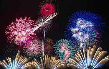 Feuerwerk Volksfest im Hafen von Porto di Brenzone